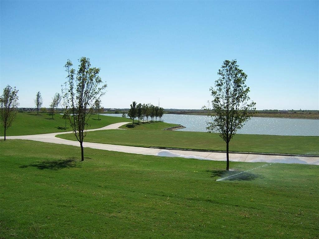 Golf, Lake & Trail