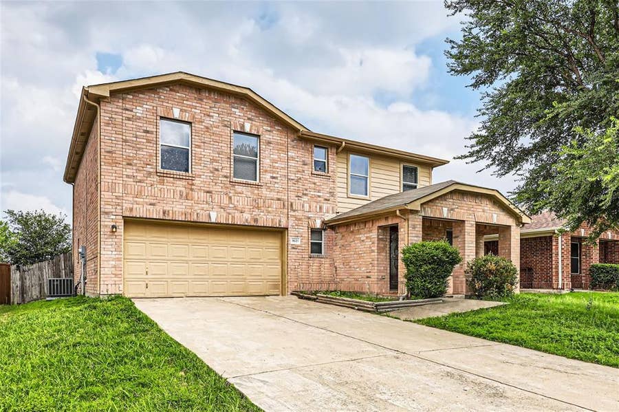 Property photo for 1621 Dragonback Pass, Little Elm, TX