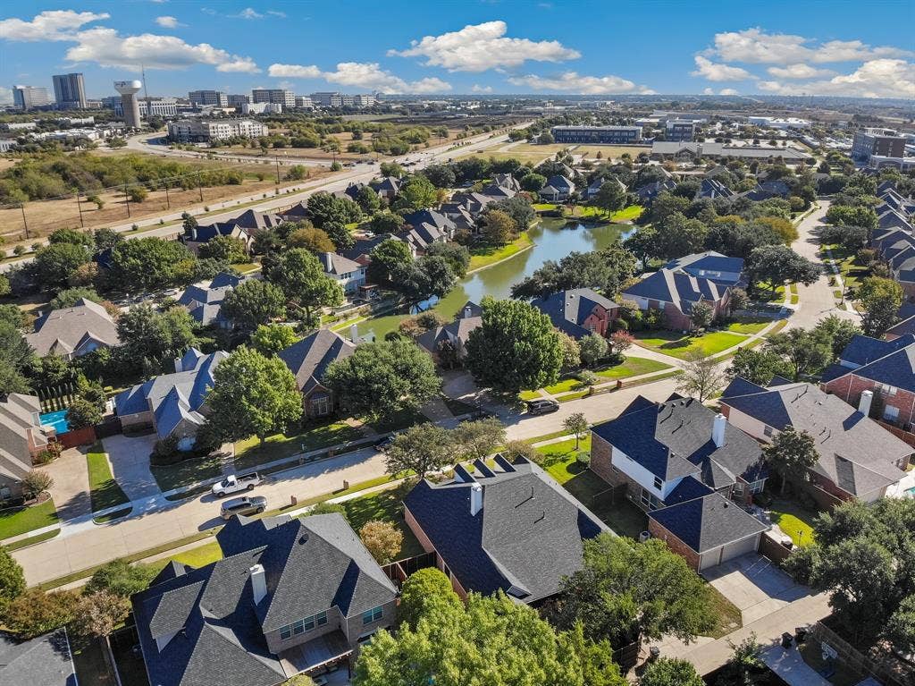 6216 Wolf Ridge Drive, Plano, TX 75024 Neighborhood has creeks with water features along access to walking trail