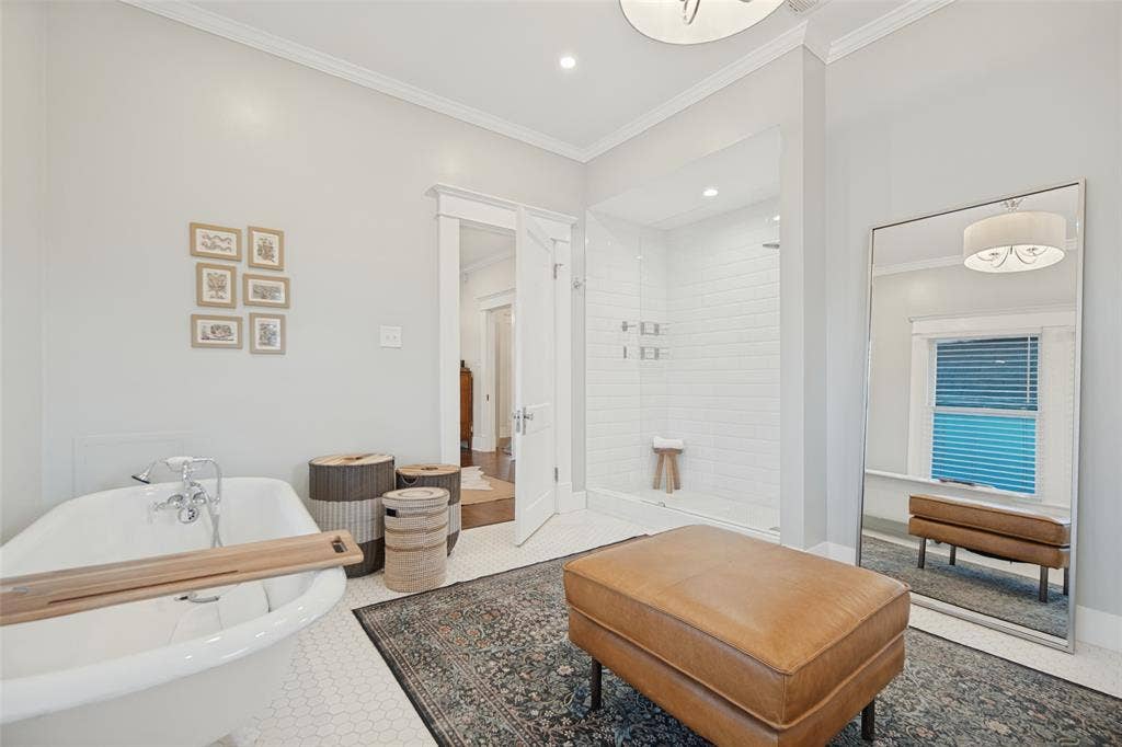 121 S Montclair Avenue, Dallas, TX 75208