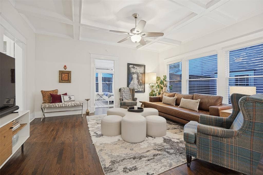 121 S Montclair Avenue, Dallas, TX 75208