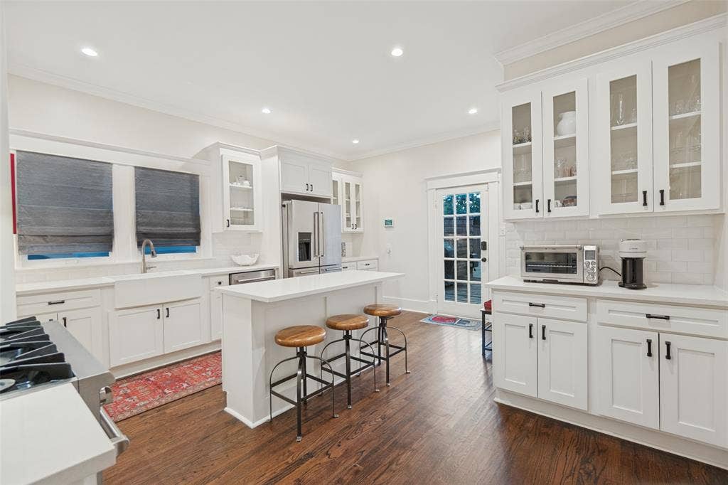 121 S Montclair Avenue, Dallas, TX 75208