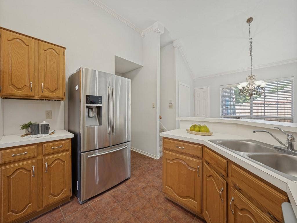 2705 Micarta Drive, Plano, TX 75025 2705 Micarta Drive, Plano, TX 75025