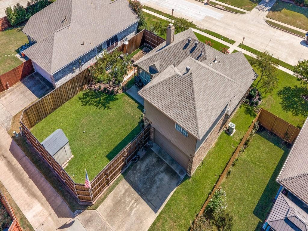 2705 Micarta Drive, Plano, TX 75025 2705 Micarta Drive, Plano, TX 75025