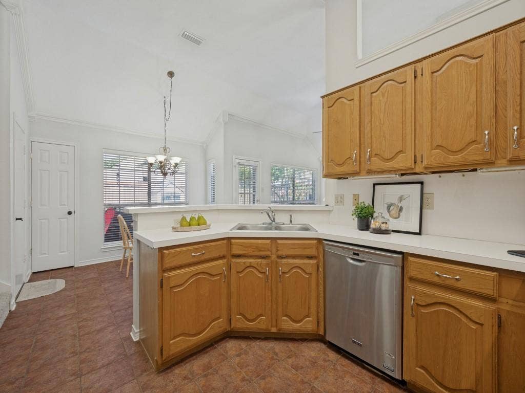 2705 Micarta Drive, Plano, TX 75025 2705 Micarta Drive, Plano, TX 75025