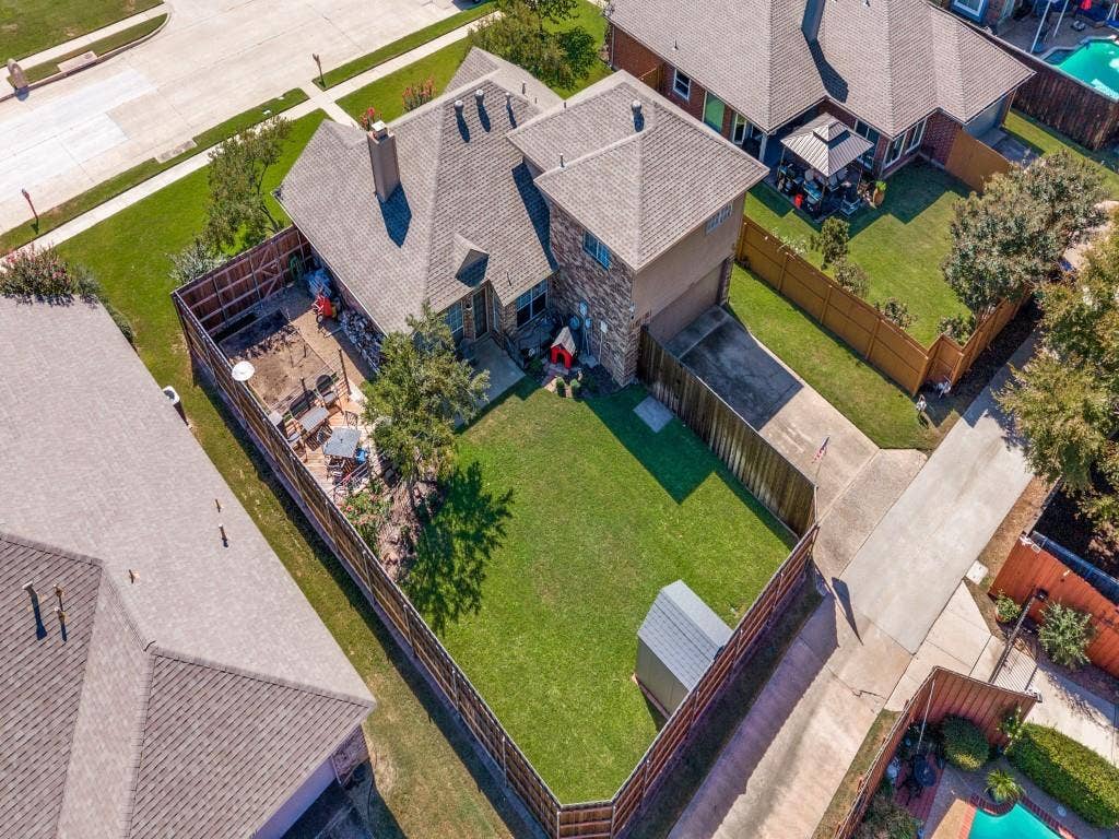 2705 Micarta Drive, Plano, TX 75025 2705 Micarta Drive, Plano, TX 75025