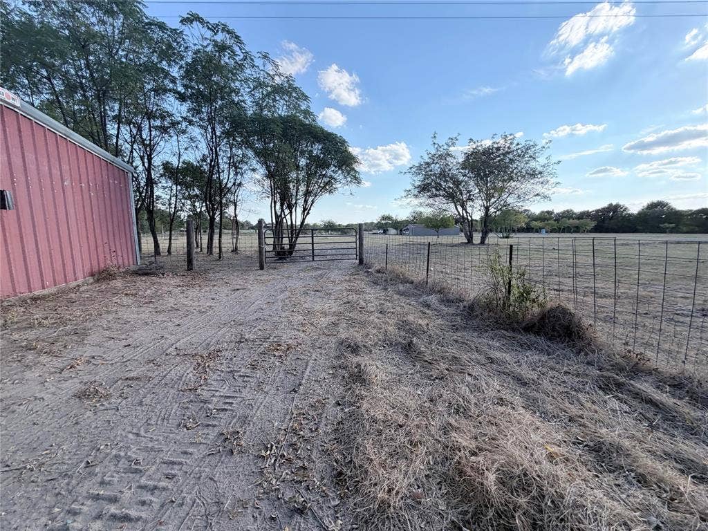TBD Lot 2 Cedar Creek Parkway W, Kemp, TX 75143 right side of shop