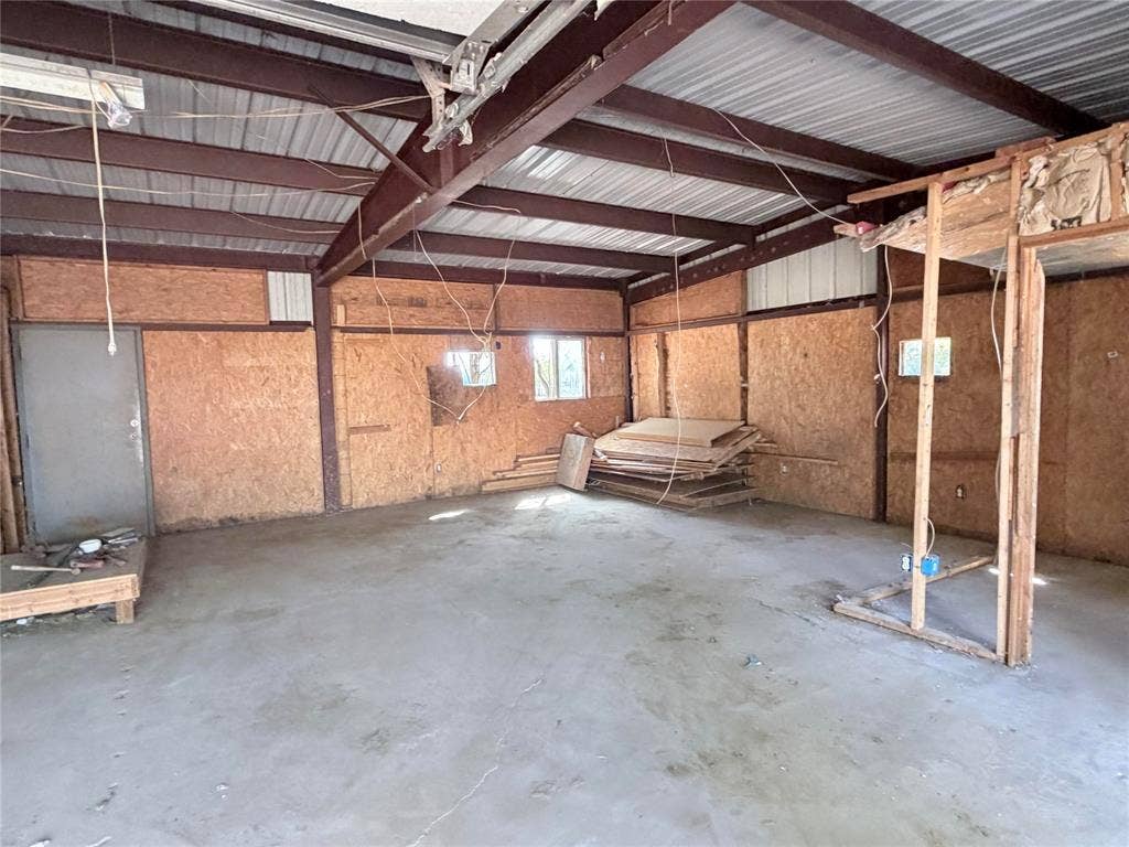 TBD Lot 2 Cedar Creek Parkway W, Kemp, TX 75143 Previously used as an upholstery shop and an apartment needs work but a great building