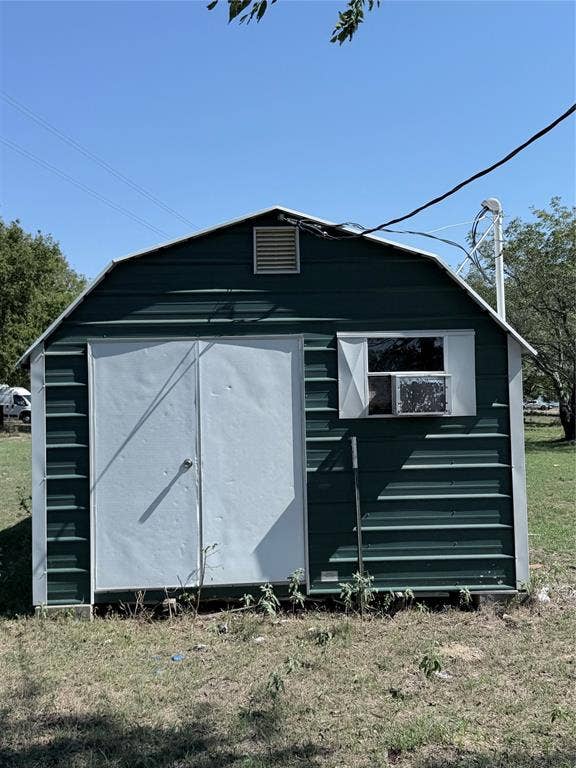 TBD Lot 2 Cedar Creek Parkway W, Kemp, TX 75143 shed is wired with interior walls built