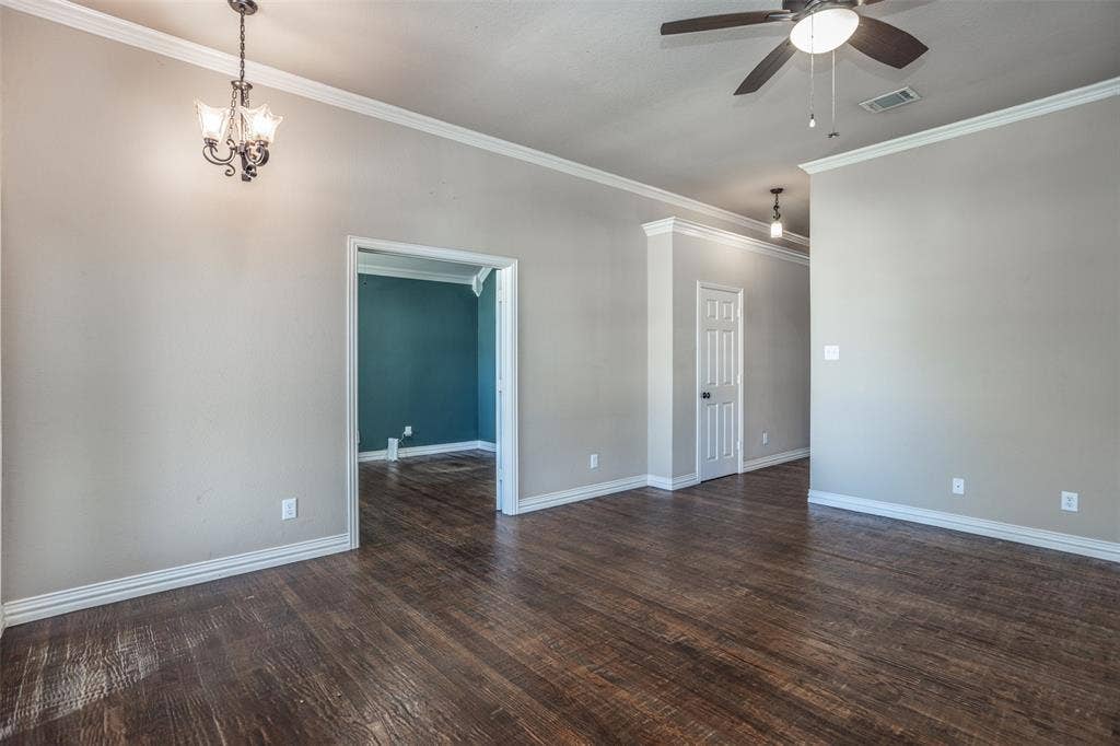 1812 Copper Leaf Drive, Corinth, TX 76210