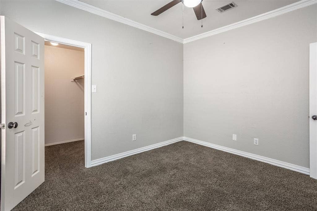 1812 Copper Leaf Drive, Corinth, TX 76210