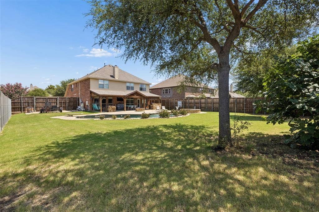 5732 Chateau Drive, Sachse, TX 75048 Another view of the huge backyard.
