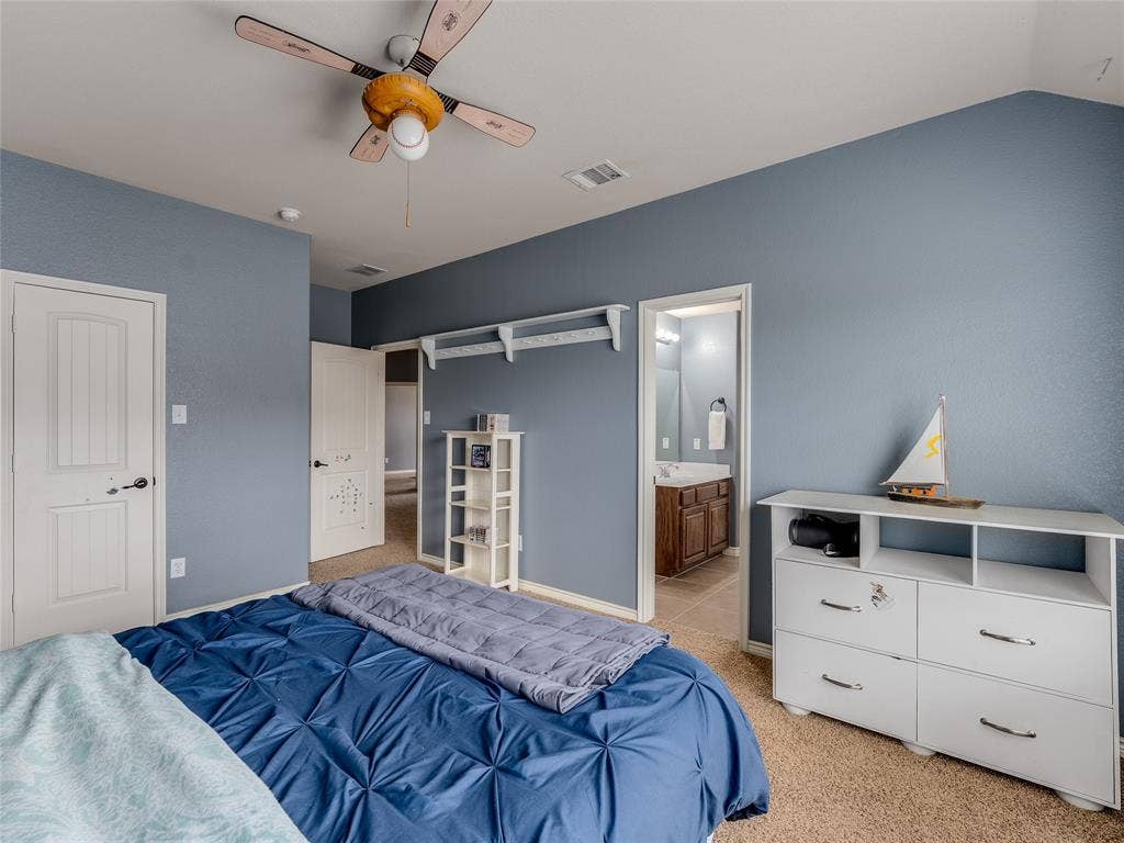 5732 Chateau Drive, Sachse, TX 75048 5732 Chateau Drive, Sachse, TX 75048