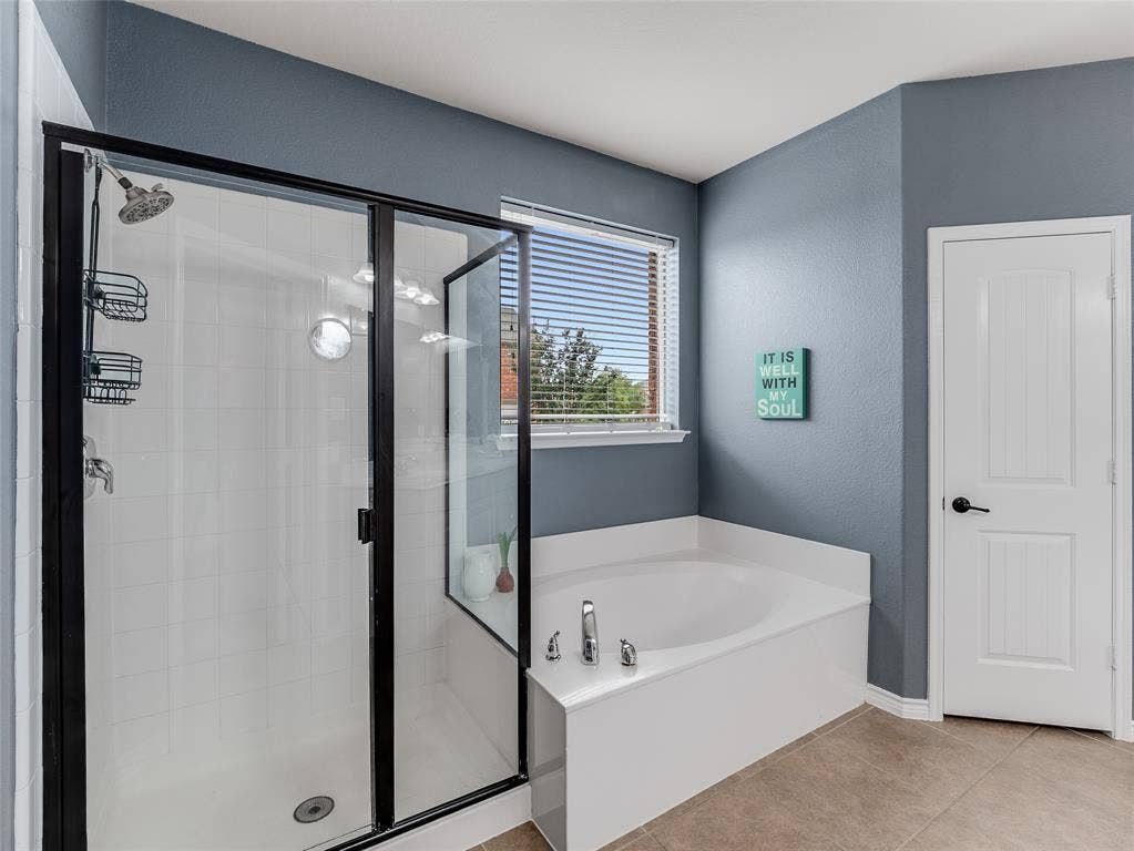5732 Chateau Drive, Sachse, TX 75048 5732 Chateau Drive, Sachse, TX 75048