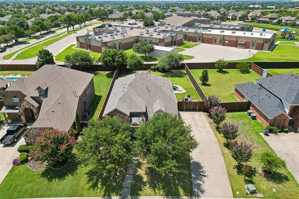 5732 Chateau Drive, Sachse, TX 75048 5732 Chateau Drive, Sachse, TX 75048