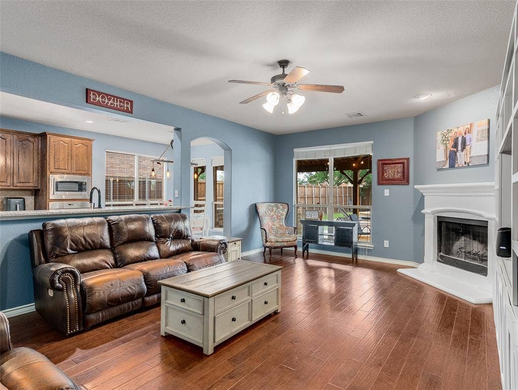 5732 Chateau Drive, Sachse, TX 75048 5732 Chateau Drive, Sachse, TX 75048