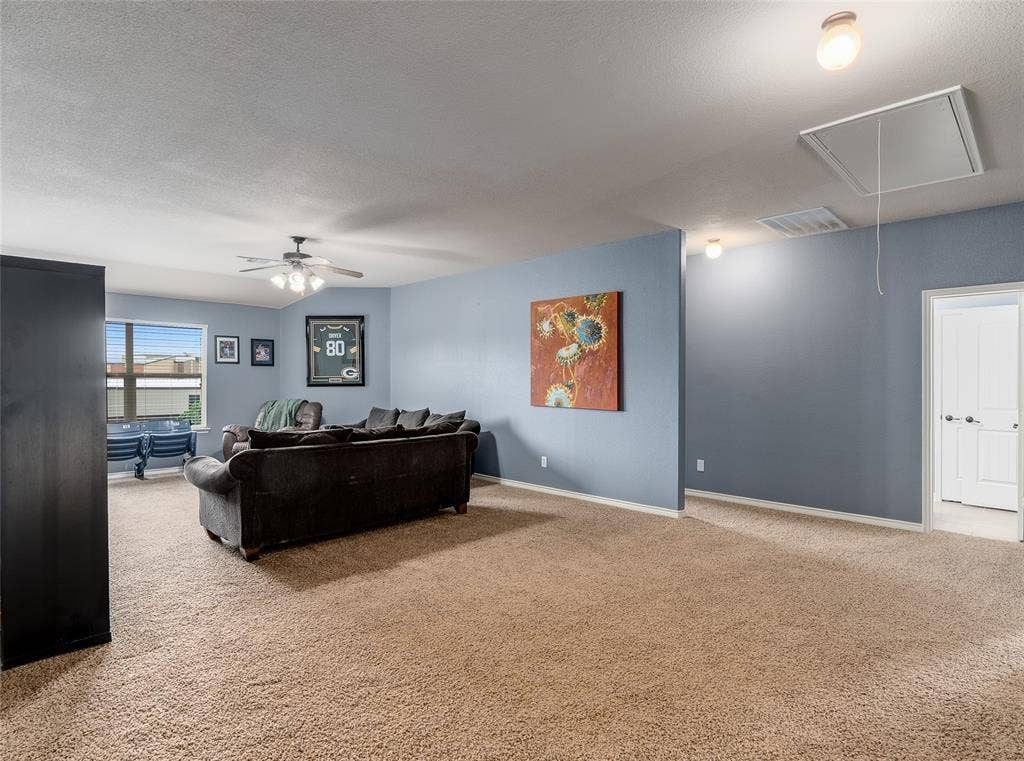 5732 Chateau Drive, Sachse, TX 75048 5732 Chateau Drive, Sachse, TX 75048