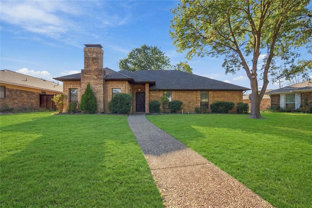 702 Mount Vernon Drive, Richardson, TX 75081 702 Mount Vernon Drive, Richardson, TX 75081