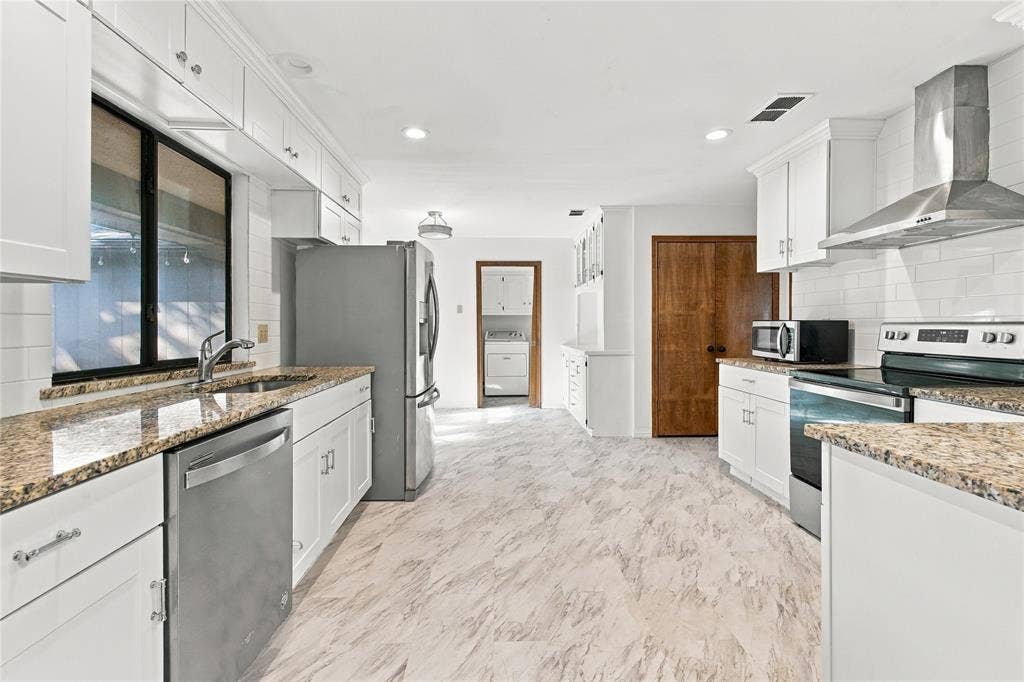702 Mount Vernon Drive, Richardson, TX 75081 702 Mount Vernon Drive, Richardson, TX 75081