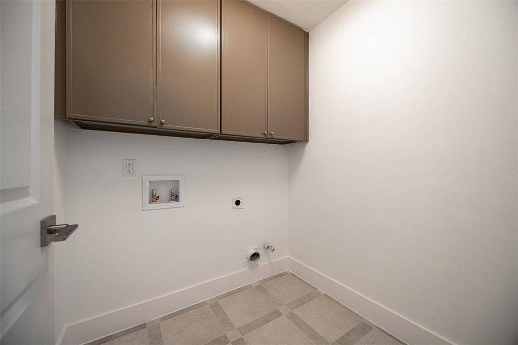 6026 Black Berry, Dallas, TX 75248