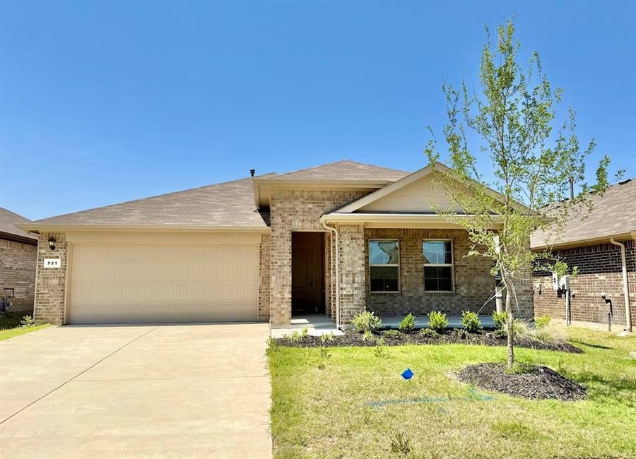 Property photo for 521 W Bronze Circle, Springtown, TX