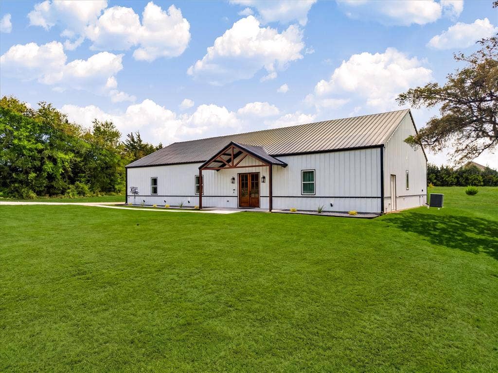 5272 County Road 469, McKinney, TX 75071