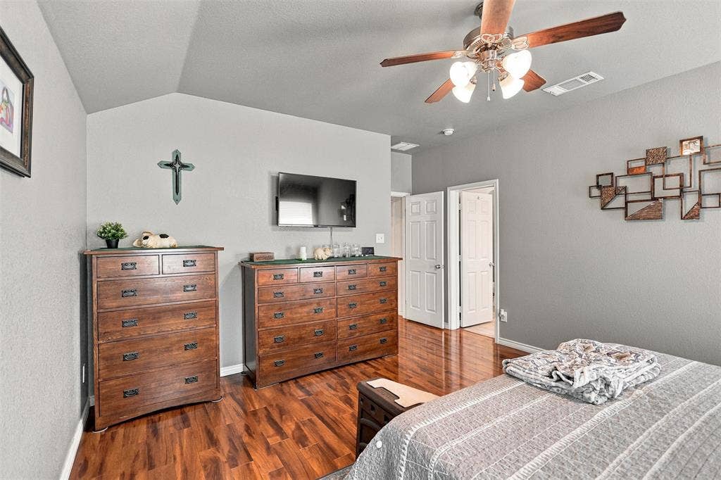 156 Creekwood Ranch Road, Azle, TX 76020