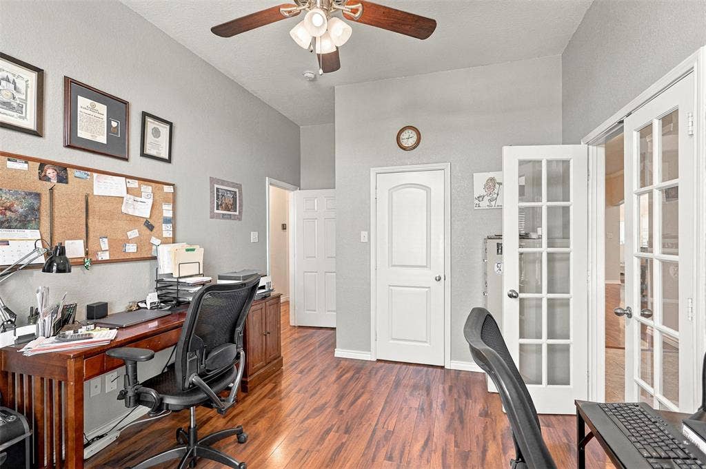 Office or 4th bedroom