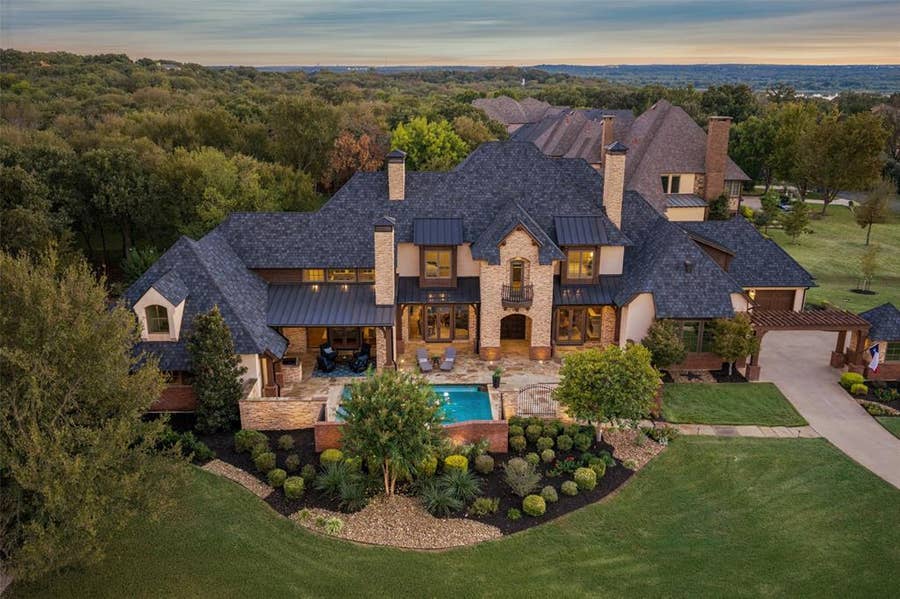 Property photo for 3516 Chimney Rock Drive, Flower Mound, TX
