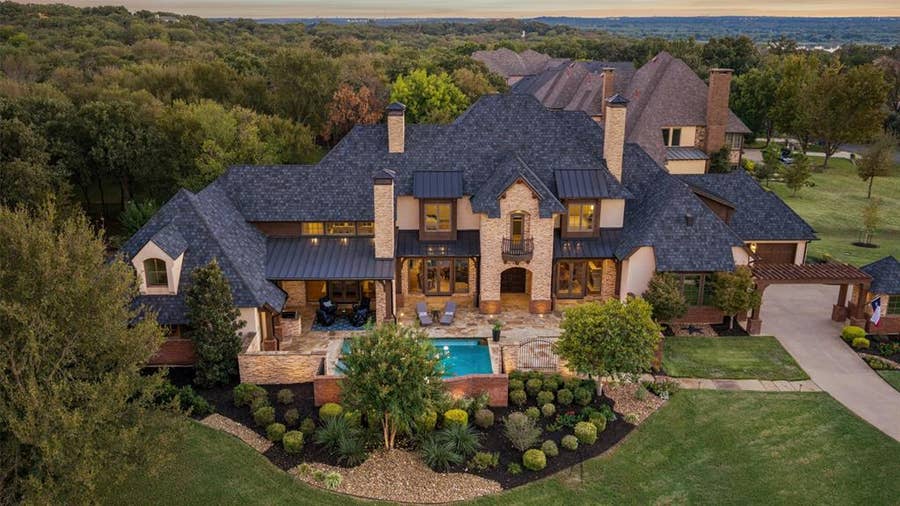 Property photo for 3516 Chimney Rock Drive, Flower Mound, TX