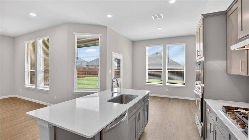 10413 SARASOTA Street, Grand Prairie, TX 76065