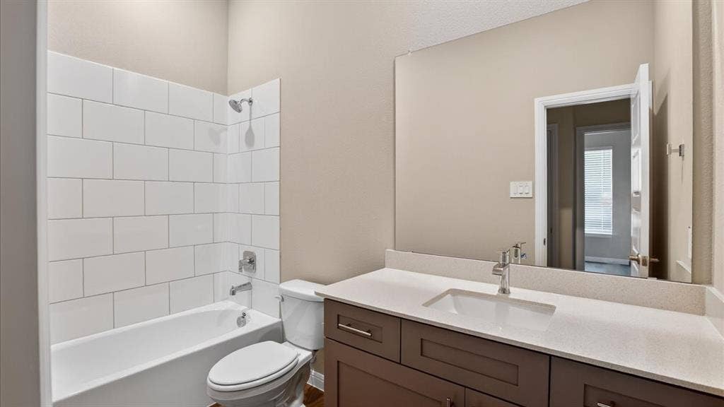 10413 SARASOTA Street, Grand Prairie, TX 76065