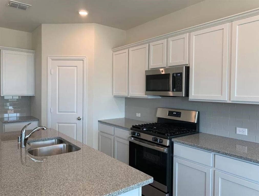 5727 Barbaro Drive, Forney, TX 75126 5727 Barbaro Drive, Forney, TX 75126