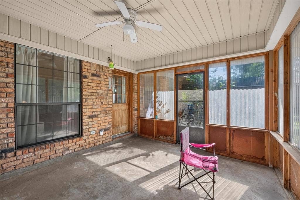 3727 Old Mooringsport Road, Shreveport, LA 71107