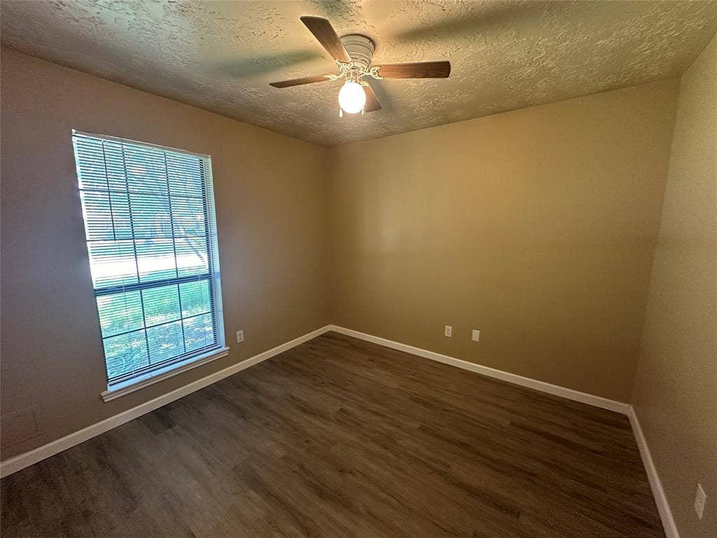 4045 Cavalry Drive, Plano, TX 75023 4045 Cavalry Drive, Plano, TX 75023