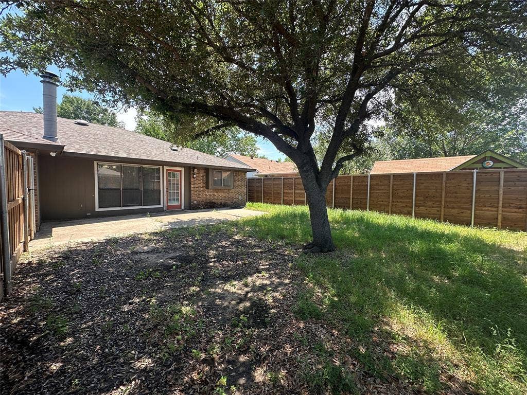 4045 Cavalry Drive, Plano, TX 75023 4045 Cavalry Drive, Plano, TX 75023