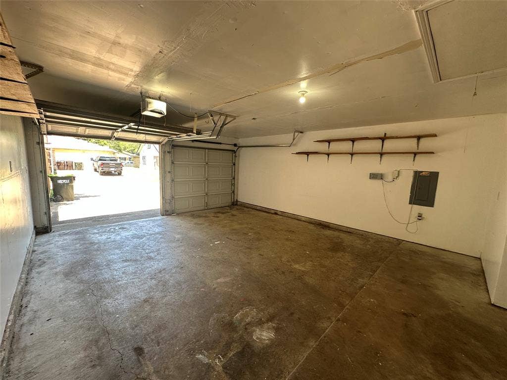 4045 Cavalry Drive, Plano, TX 75023 4045 Cavalry Drive, Plano, TX 75023