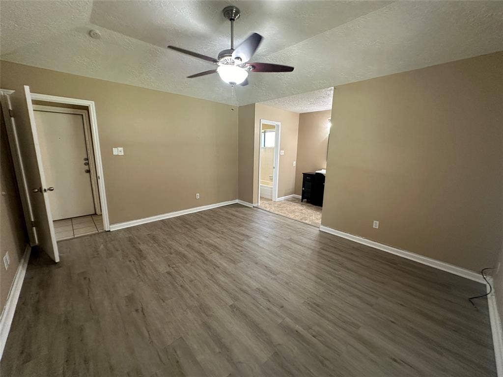 4045 Cavalry Drive, Plano, TX 75023 4045 Cavalry Drive, Plano, TX 75023