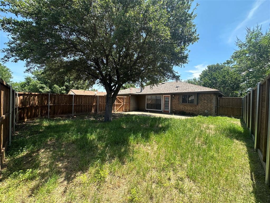 4045 Cavalry Drive, Plano, TX 75023 4045 Cavalry Drive, Plano, TX 75023