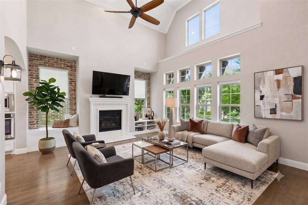 6920 Royal View Drive, McKinney, TX 75070 Virtually Staged