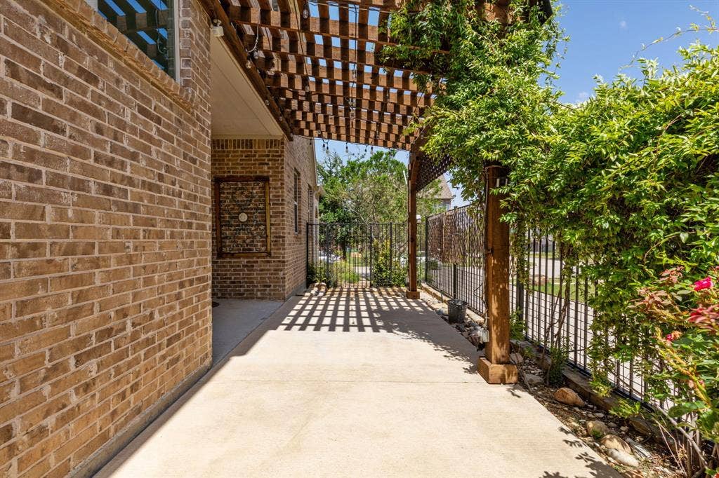 6920 Royal View Drive, McKinney, TX 75070 6920 Royal View Drive, McKinney, TX 75070