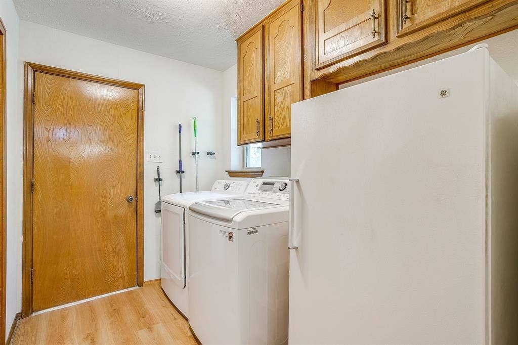 504 Regina Court, Euless, TX 76039