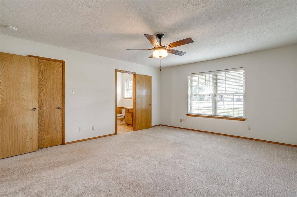 504 Regina Court, Euless, TX 76039
