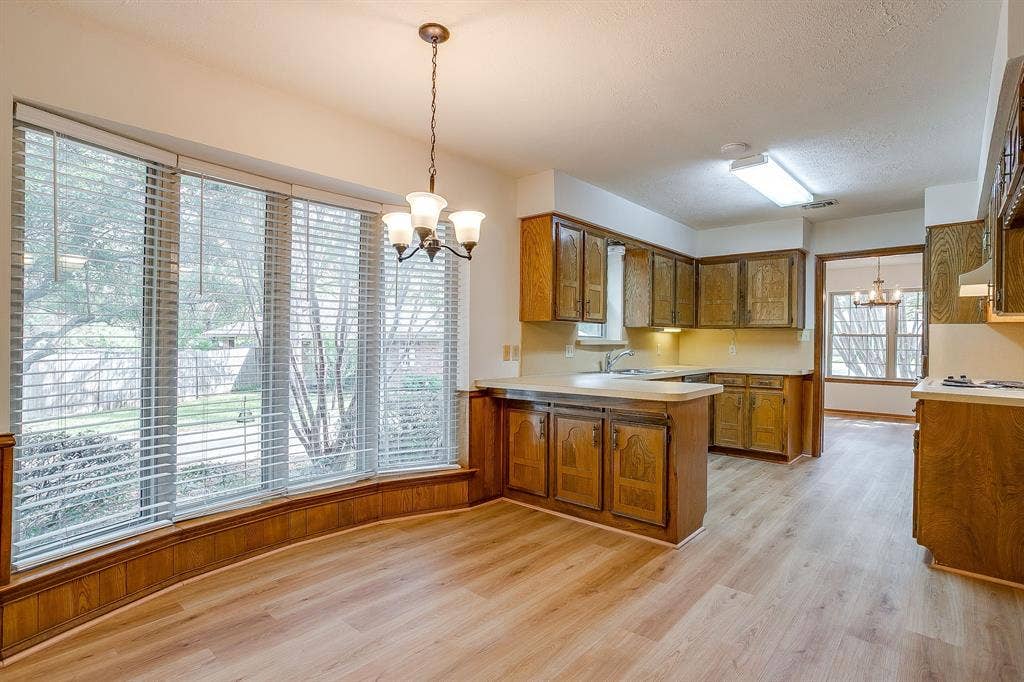 504 Regina Court, Euless, TX 76039
