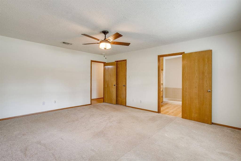 504 Regina Court, Euless, TX 76039