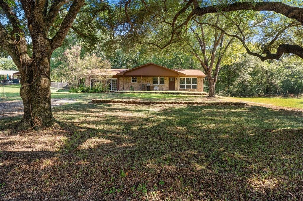139 Vista Drive, Eustace, TX 75124 139 Vista Drive, Eustace, TX 75124