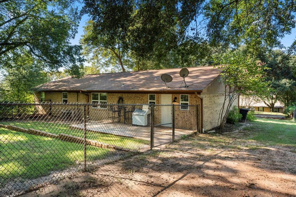 139 Vista Drive, Eustace, TX 75124 139 Vista Drive, Eustace, TX 75124