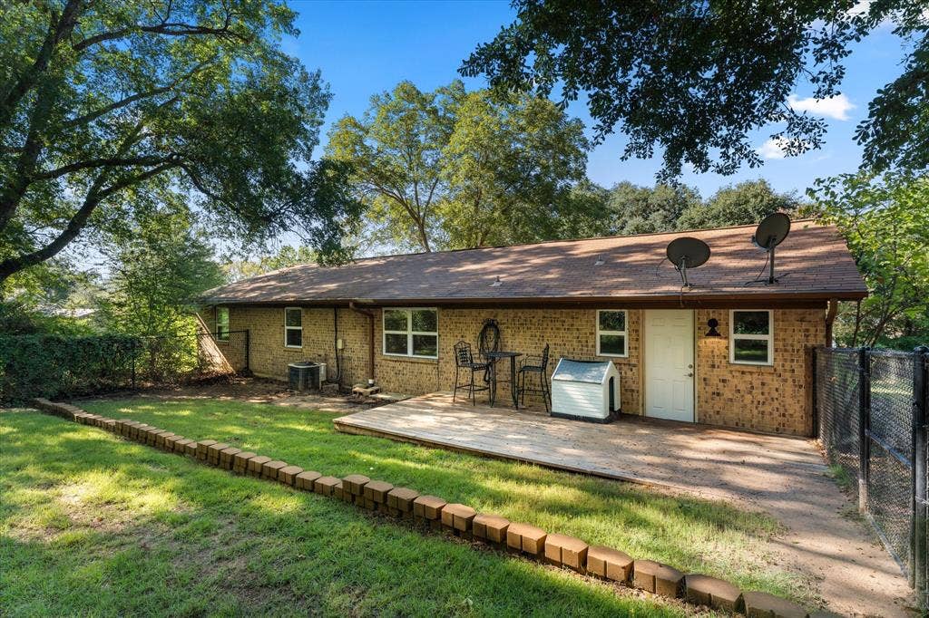 139 Vista Drive, Eustace, TX 75124 139 Vista Drive, Eustace, TX 75124