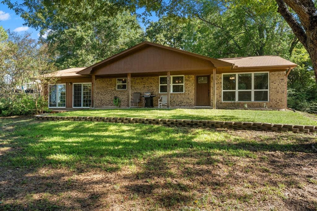 139 Vista Drive, Eustace, TX 75124 139 Vista Drive, Eustace, TX 75124