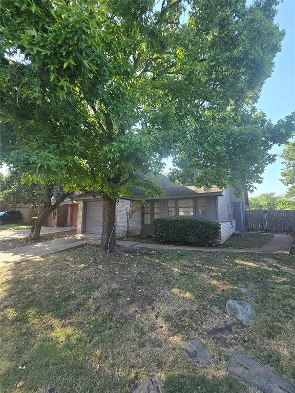 Property photo for 919 Gaynor Avenue, Duncanville, TX